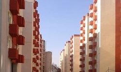 اینجا بدقولی موج میزند